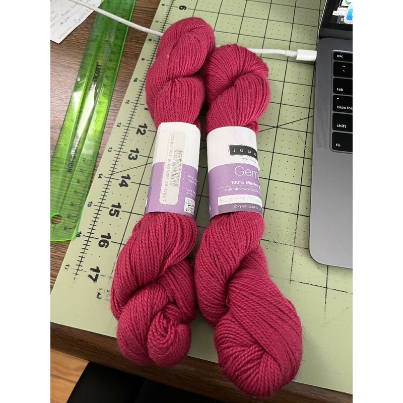Louet Gems 100% Merino wool - pink (Crabapple) Fingering weight
