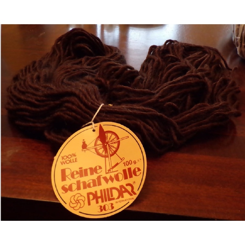 Phildar 'Reine Schafwolle 303'; Brown; Wool; 1 Full Hank Plus 10.1 oz. Extra