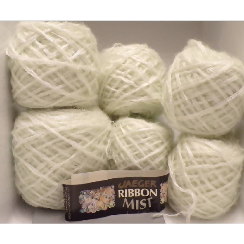 Jaeger Ribbon Mist; Mint Green; Vintage; 12.6 ounces of reclaimed cakes.