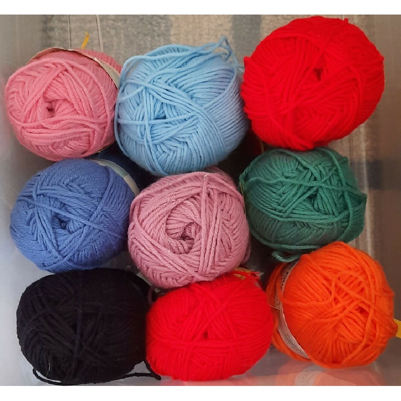 Patons 'Canadiana'; Worsted; Acrylic; Lot of 9 Different Skeins