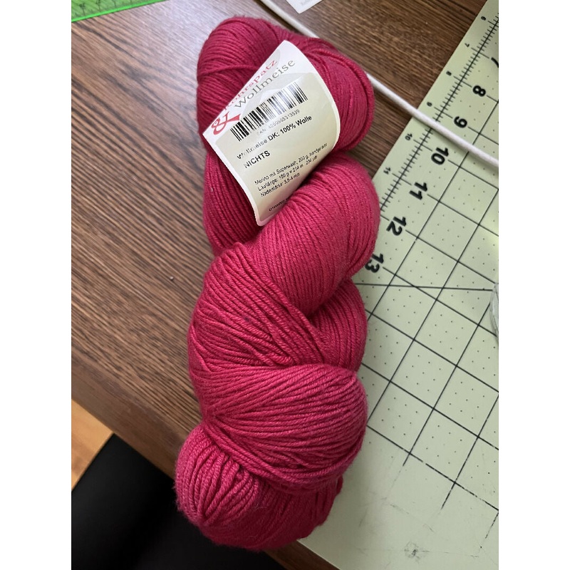 Rohrspatz and Wollmeise DK 100% superwash pink wool