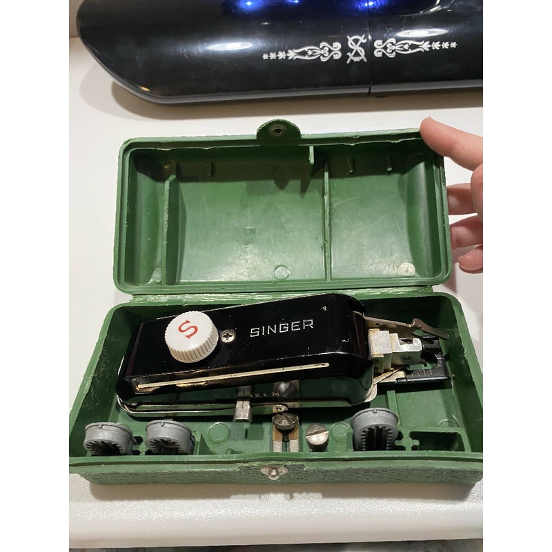 Antique Singer Buttonholer