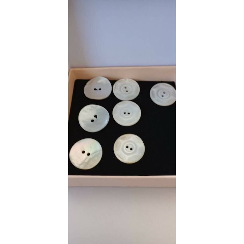 Carved and natural curved MOP buttons, Lot of 7