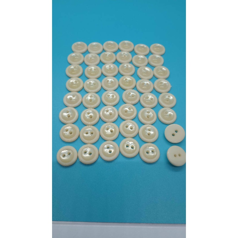 Cream colored button, MOP dome center Lot of 48