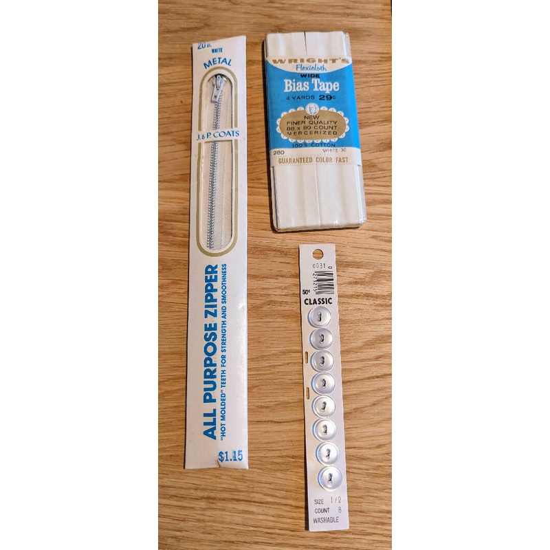 Vintage White Coordinating Sewing Notions (2) - Lot of 3