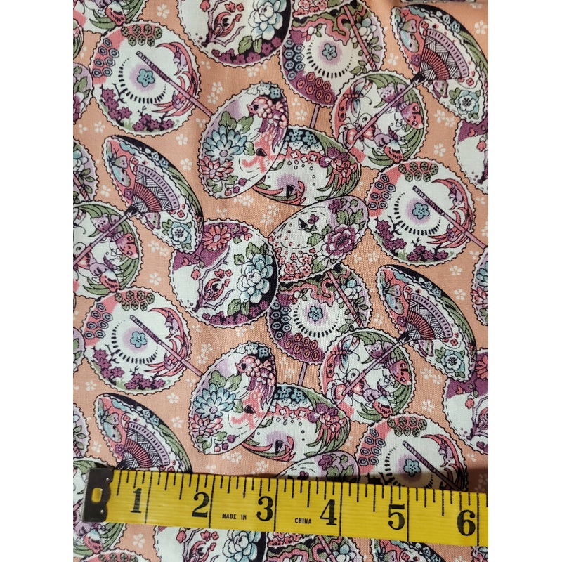 1 yard vintage 100% cotton quilter / apparel fabric - pink parasols