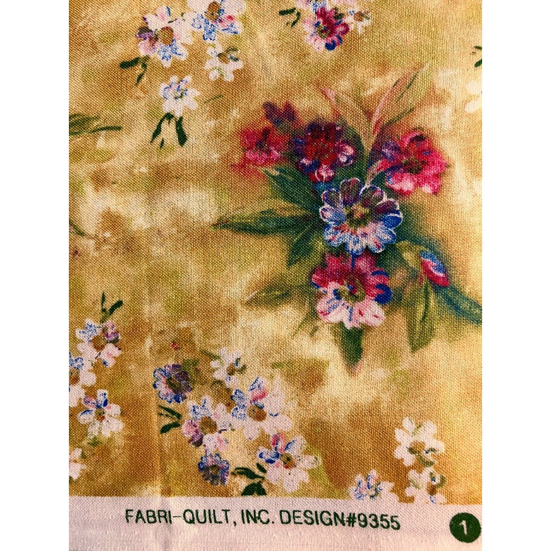 FABRIC Fabri-Quilt Design #9355 Floral Bouquets on Gold Tonal #24