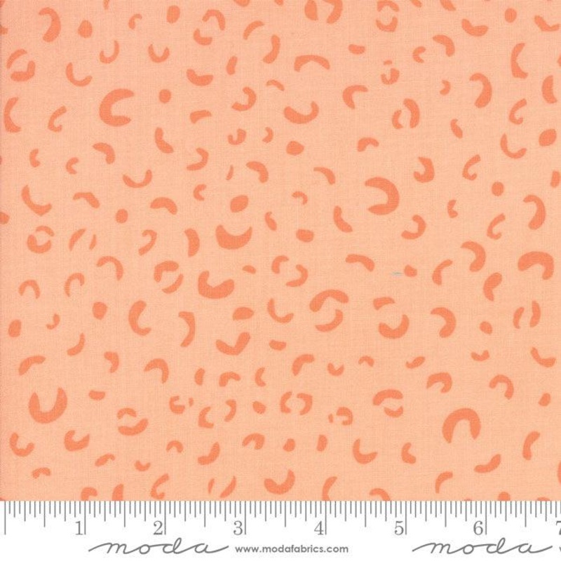 Moda Fabrics Savannah Gingiber 48225 21 Leopard Spots Honeydew