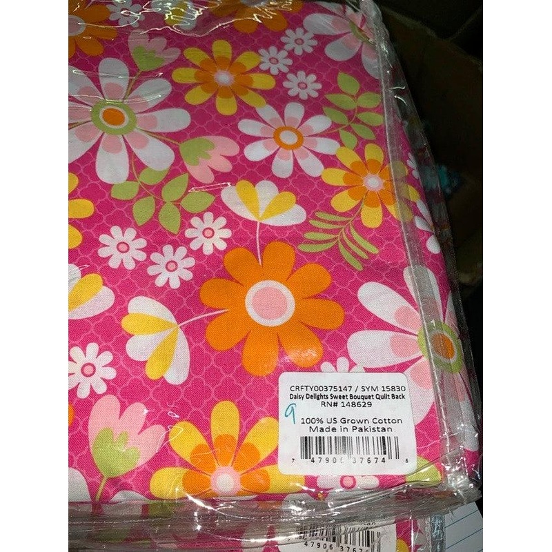 Lily and Loom Daisy Delights Sweet Bouquet Quilt Back