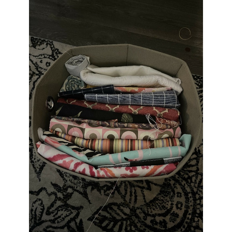 Lot 1 of Home Decor fabrics - 12.8 lbs
