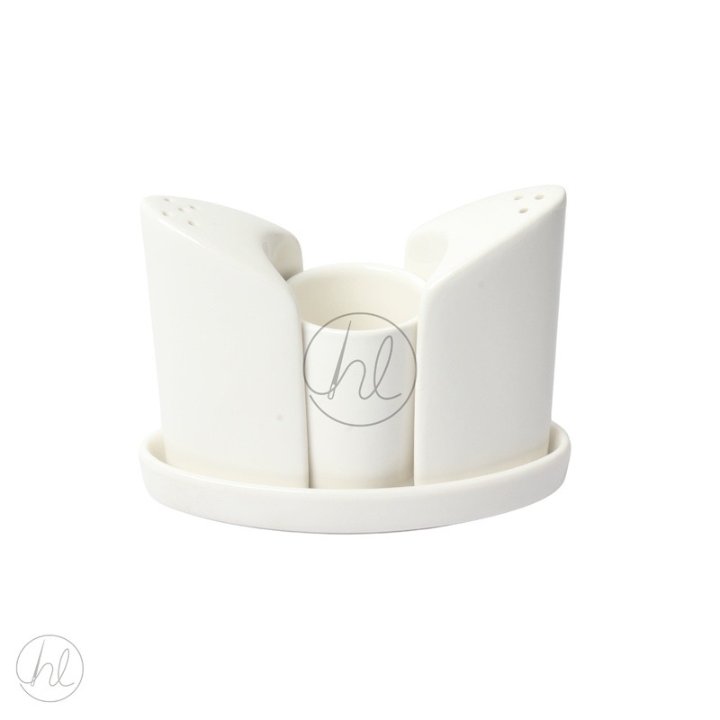 SALT & PEPPER SHAKER WHITE FREE