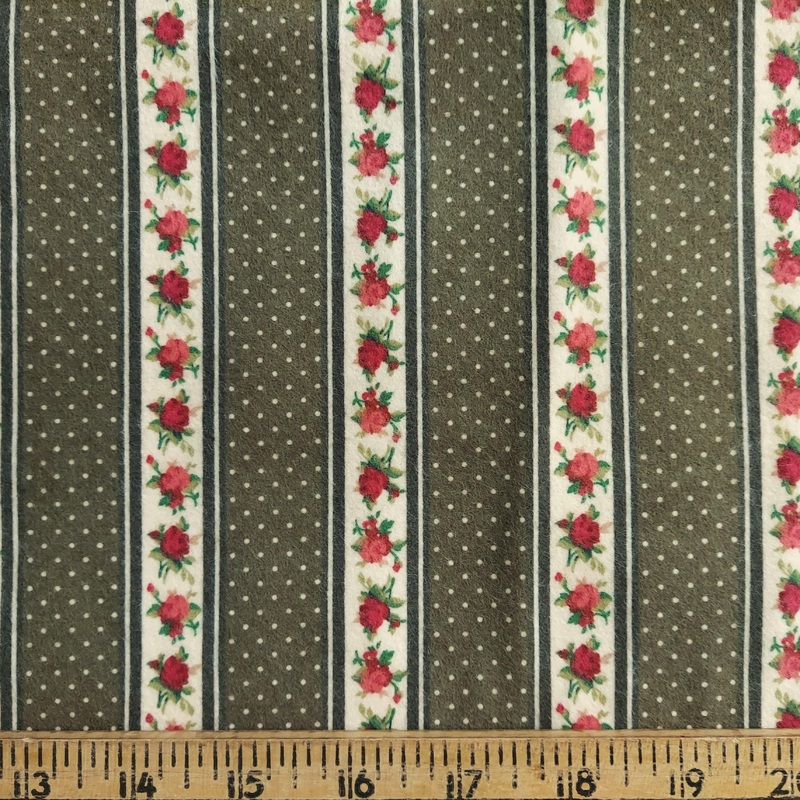 Marcus Fabrics Home for the Holiday Flannel R05 15850266