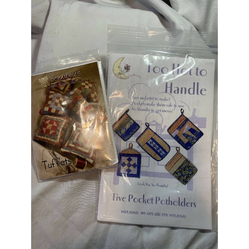 Potholder & pincushion patterns