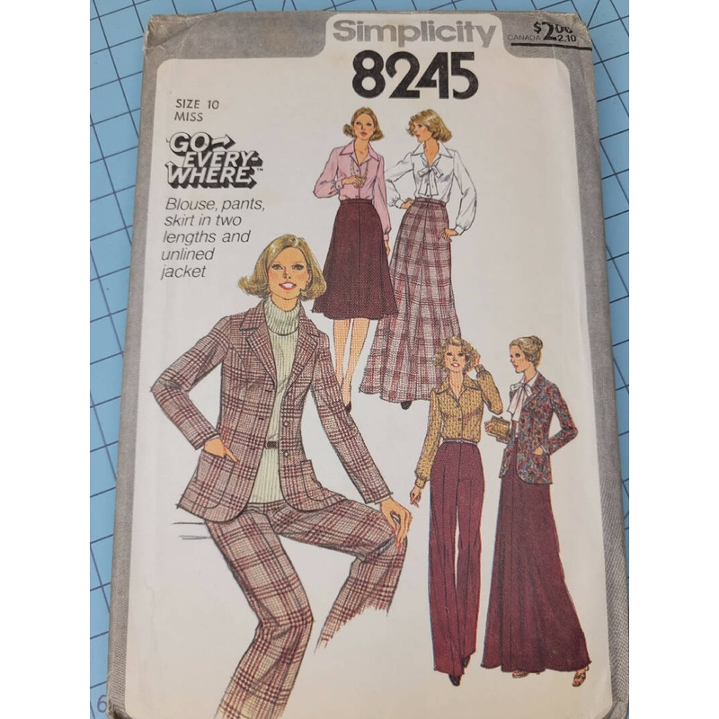 Simplicity 8245