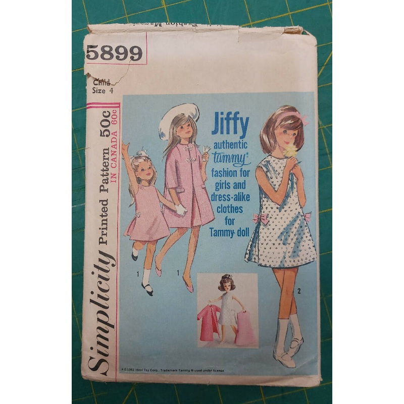 5899 simplicity Child Size 4