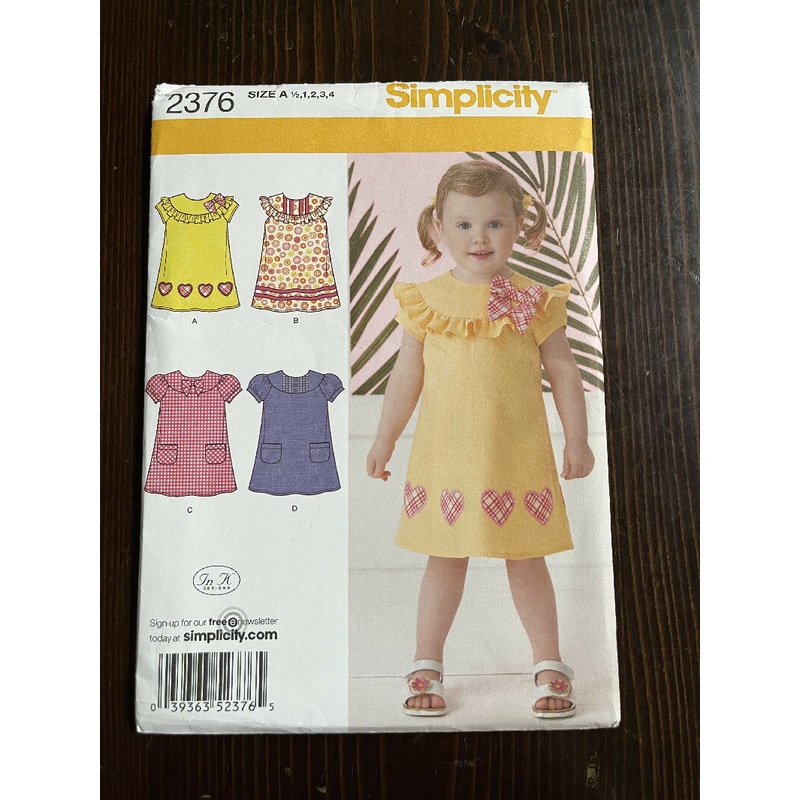 Simplicity 2376 Toddler's Dress