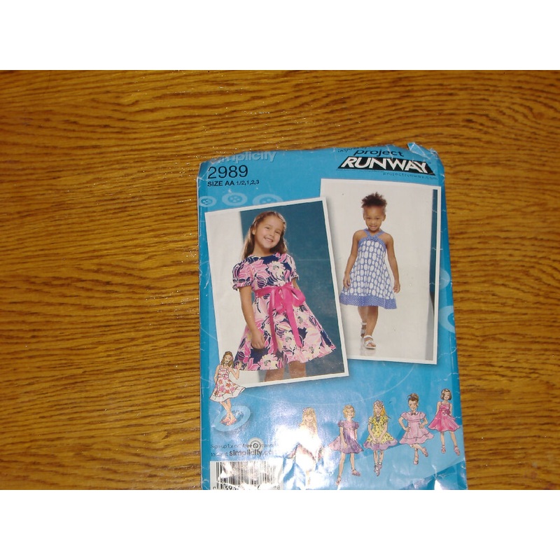 Simplicity 2989