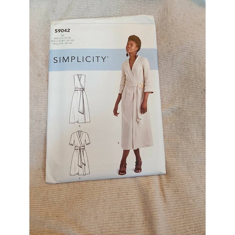 Simplicity 9042 - Misses Dress, UC/FF, SZ 16-24