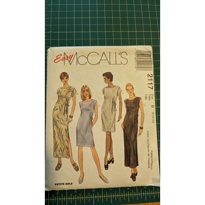 Vintage McCall's 2117 Easy Dress in 2 Lengths Sizes 8-12