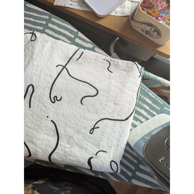 Squiggle linen white/black - 2yds